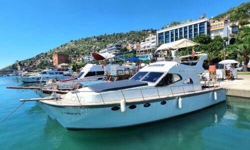 Larsen Yacht Alanya Eftalia Yacht Rental